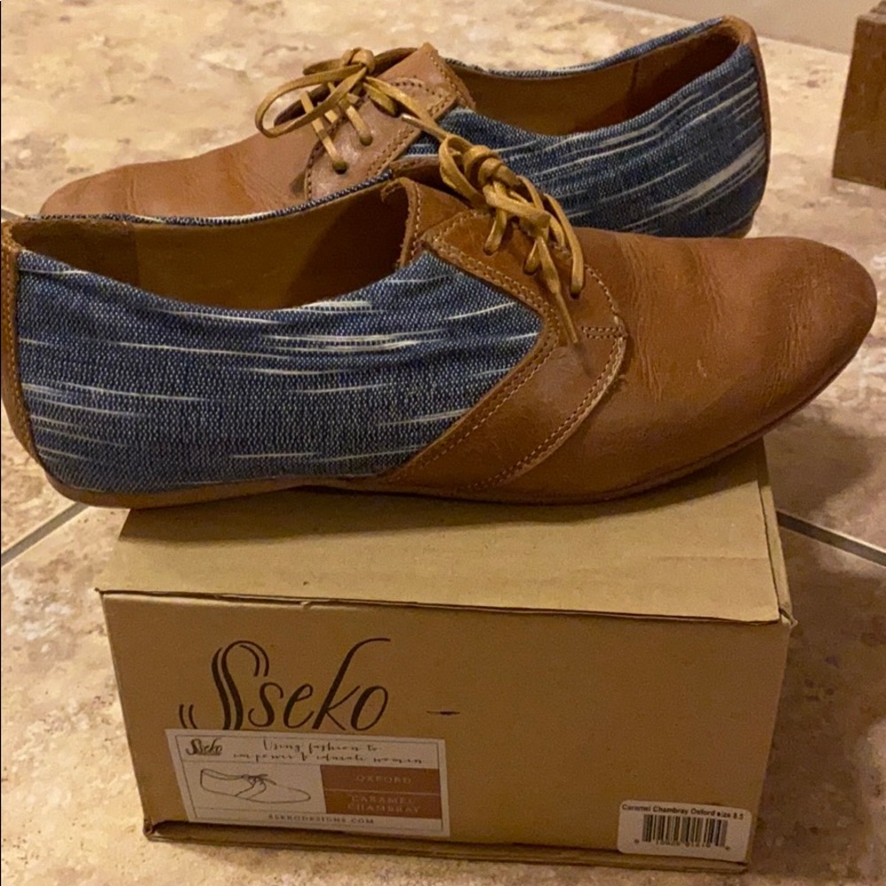 Sseko Oxford